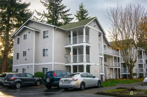 2713 W Maplewood Ave #210, Bellingham, WA 98225