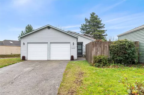 Exterior - 126 94th St SE, Everett, WA 98208 photo 1 of 8