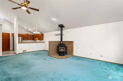 Living - 126 94th St SE, Everett, WA 98208 photo 3 of 3