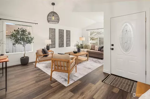 Entry Way - 709 90th St SW, Everett, WA 98204 photo 1 of 1