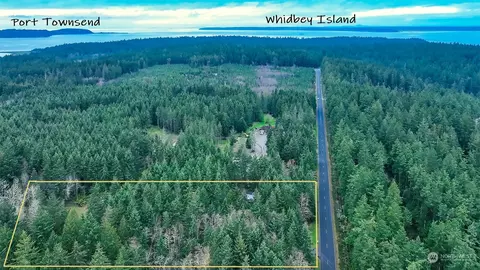 9385 Flagler Rd, Nordland, WA 98358