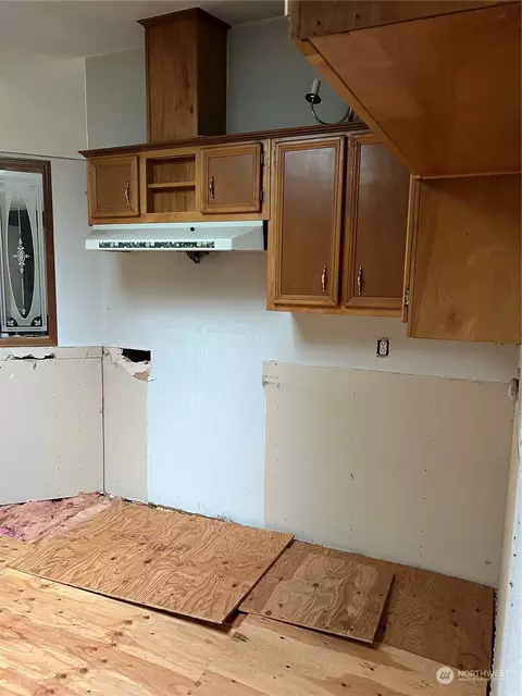 Kitchen - 901 Ruby Valley Ct, Maple Falls, WA 98266 photo 1 of 3