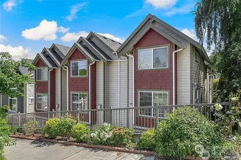 1015 NE 123rd St #B, Seattle, WA 98125