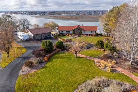 246 Rainier View Ln NE, Moses Lake, WA 98837