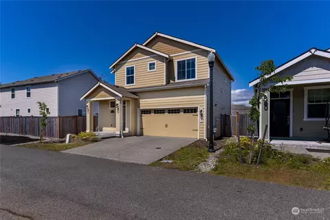 202 Russell Rd S, Bremerton, WA 98312