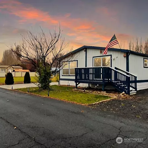 2480 Basin St SW #10, Ephrata, WA 98823