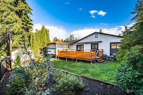 2041 Aberdeen Ave SE, Renton, WA 98055