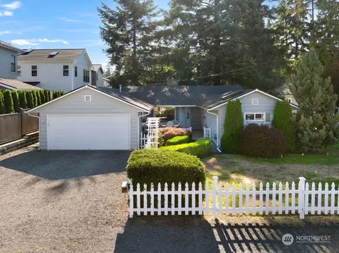 12449 NE 80th St, Kirkland, WA 98033