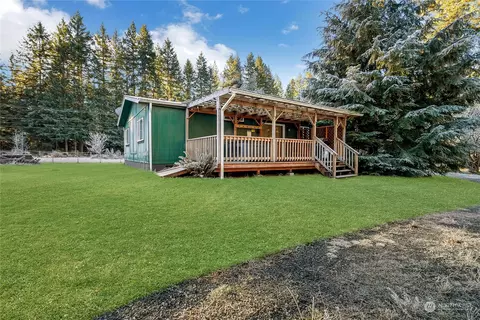 55107 280th Ct E, Ashford, WA 98304