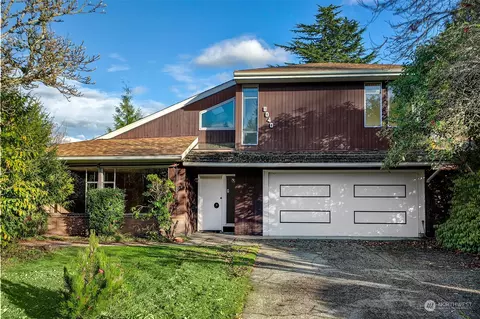 8040 Forest Dr NE, Seattle, WA 98115