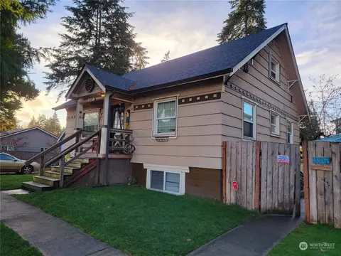 13808 13804 C St S, Tacoma, WA 98444