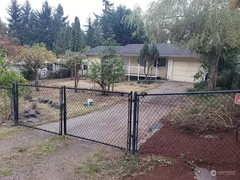 7042 SE Cleveland St, Port Orchard, WA 98367