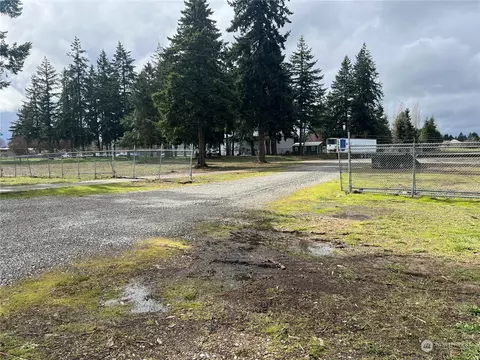 907 Rhoton Rd SE, Yelm, WA 98597