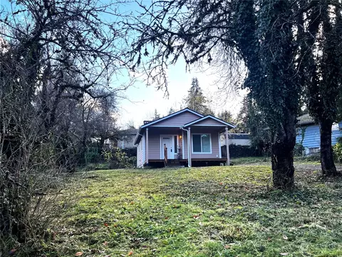 821 Thomas Ave, Shelton, WA 98584