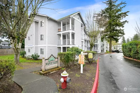 2715 W Maplewood Ave #225, Bellingham, WA 98225