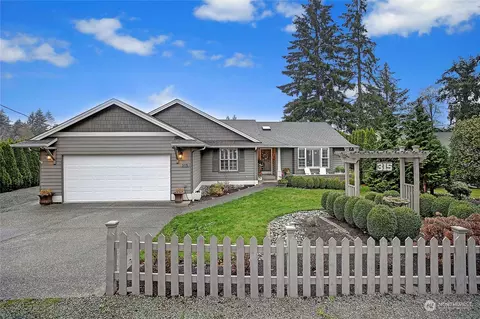 315 Heather Dr, Camano Island, WA 98282