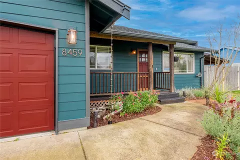 8459 Mayfair Pl, Blaine, WA 98230