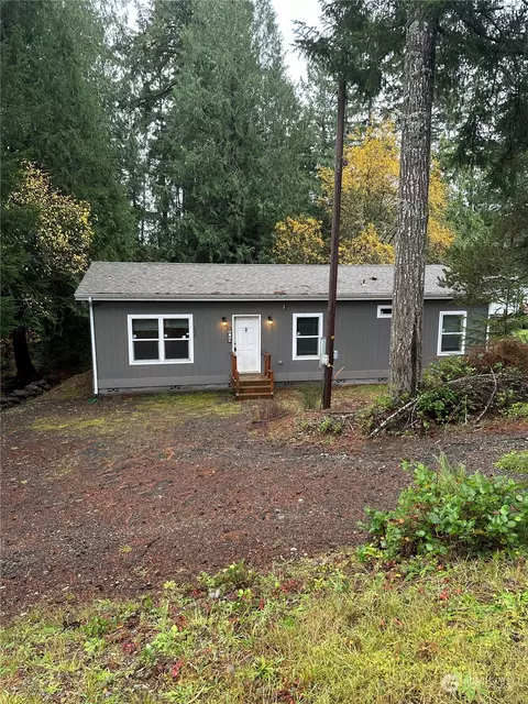 330 E Dartmoor Dr, Shelton, WA 98584