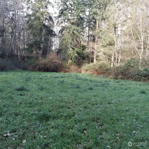 659 Castell Dr, Greenbank, WA 98253