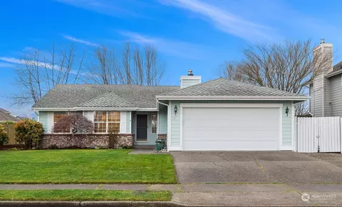 3079 Chelsea Ln, Enumclaw, WA 98022
