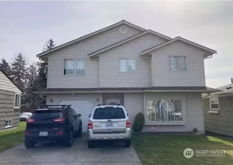 353 E St, Blaine, WA 98230