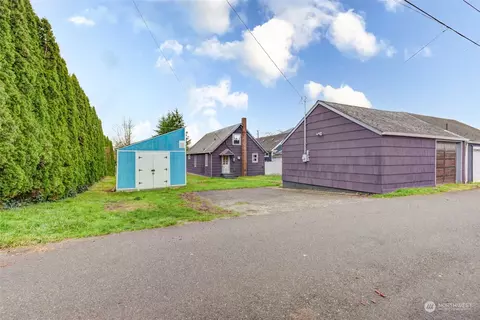Exterior - 2612 Lombard Ave, Everett, WA 98201 photo 2 of 10