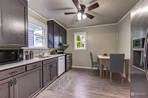 Kitchen - 2612 Lombard Ave, Everett, WA 98201 photo 1 of 2