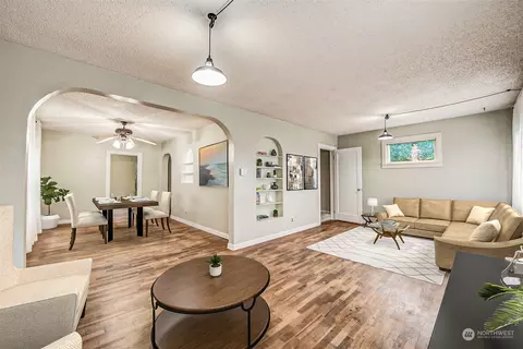 Living - 2612 Lombard Ave, Everett, WA 98201 photo 4 of 5