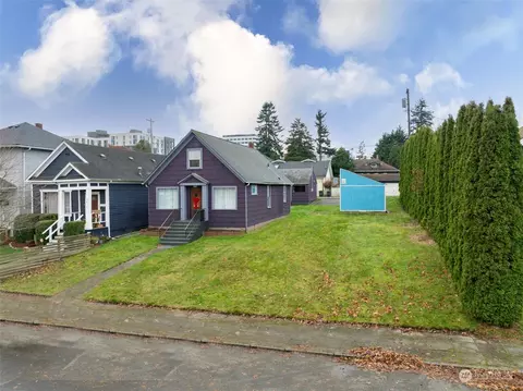 Exterior - 2612 Lombard Ave, Everett, WA 98201 photo 8 of 10