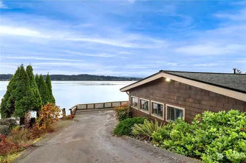8352 Silverdale Way NW, Silverdale, WA 98383