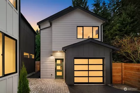 3631 NE 120th St, Seattle, WA 98125