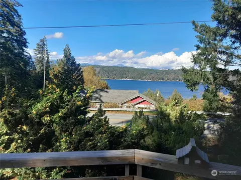 320 E Mcreavy Rd, Union, WA 98592