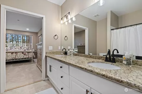 706 228th St SW #M101, Bothell, WA 98012 photo 18