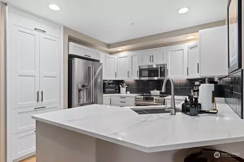 706 228th St SW #M101, Bothell, WA 98012 photo 9