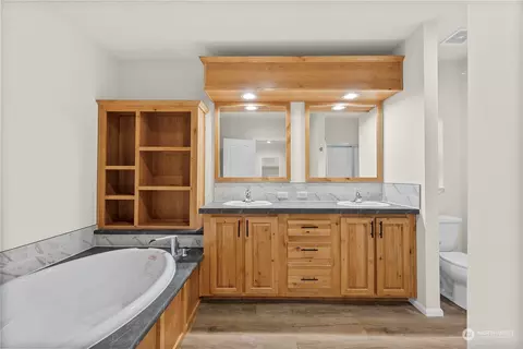 221 E Highlander Dr, Belfair, WA 98528 photo 23