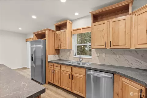 221 E Highlander Dr, Belfair, WA 98528 photo 10