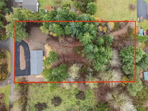 221 E Highlander Dr, Belfair, WA 98528 photo 4