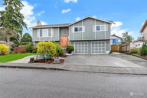 1327 S 275th Pl, Des Moines, WA 98198