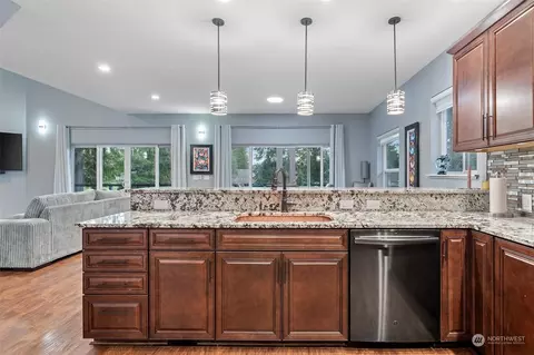 Kitchen - 191 E Soderberg Rd, Allyn, WA 98524 photo 5 of 5