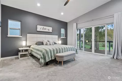 Bedroom - 191 E Soderberg Rd, Allyn, WA 98524 photo 1 of 5