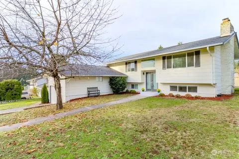 11203 108th St SW, Tacoma, WA 98498