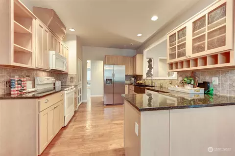 Kitchen - 11707 227th Ave SE, Monroe, WA 98272 photo 1 of 5