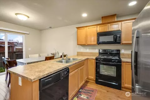 Kitchen - 13601 9th Pl W, Everett, WA 98204 photo 1 of 3