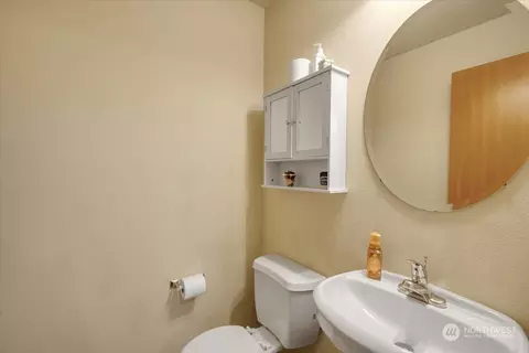 Bath - 13601 9th Pl W, Everett, WA 98204 photo 4 of 4