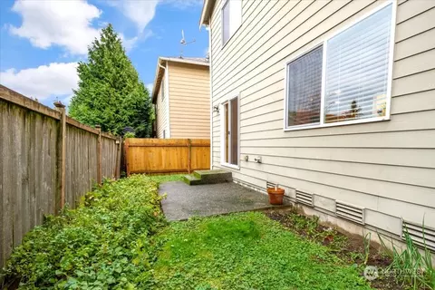 Exterior - 13601 9th Pl W, Everett, WA 98204 photo 2 of 2
