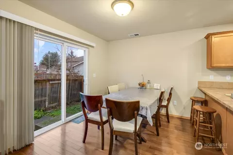 Dining - 13601 9th Pl W, Everett, WA 98204 photo 2 of 2