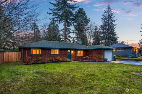 16615 SE 9th St, Bellevue, WA 98008