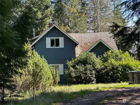 1538 SE Old Clifton Rd, Port Orchard, WA 98367