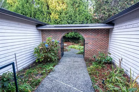 6208 226th St SE, Bothell, WA 98021 photo 9