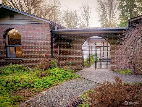 6208 226th St SE, Bothell, WA 98021 photo 2